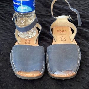 Pons gladiator sandals